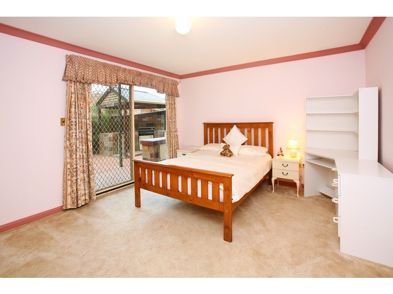 Glen Alpine NSW 2560