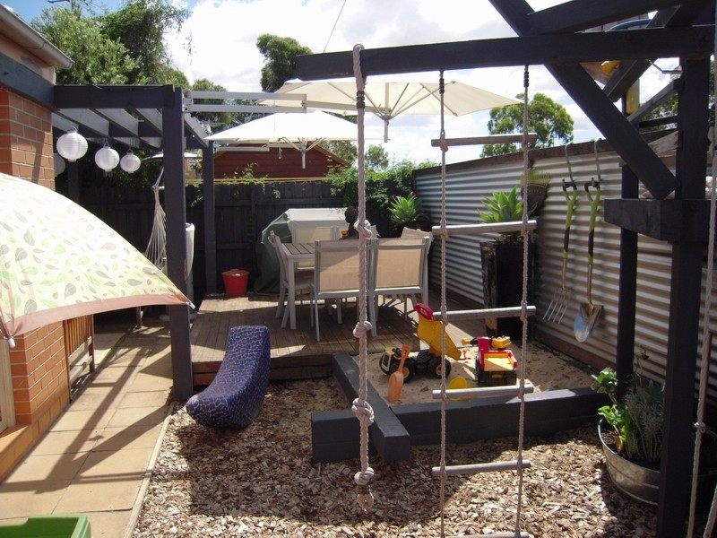 Wattle Grove NSW 2173