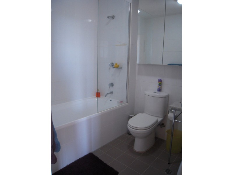 27F/541 Pembroke Road, Leumeah NSW 2560