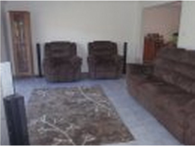 49 Donalbain Circuit, Rosemeadow NSW 2560