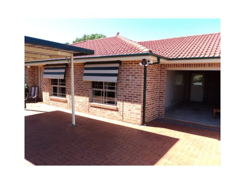 85 Parkholme Circuit, Englorie Park NSW 2560