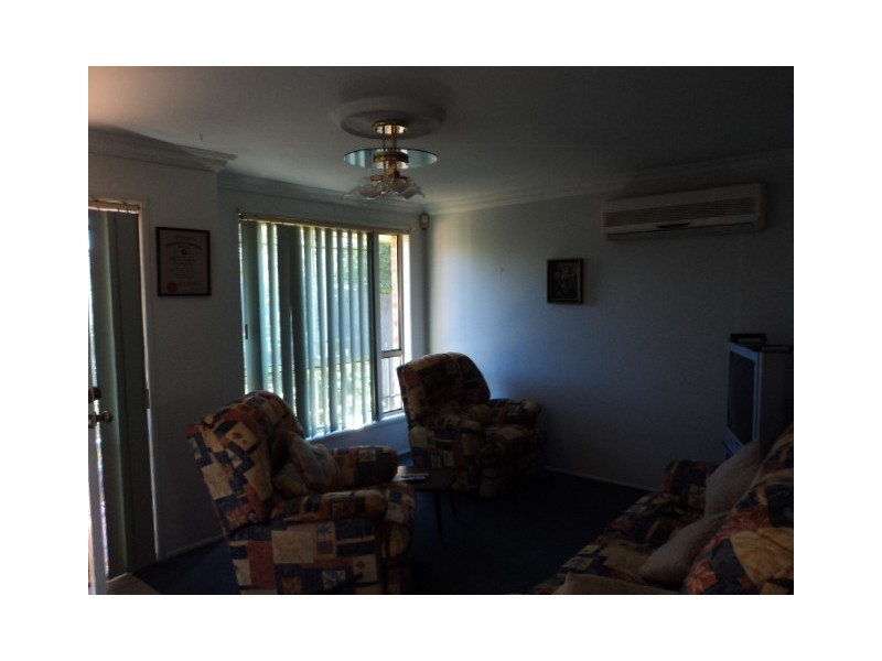 85 Parkholme Circuit, Englorie Park NSW 2560