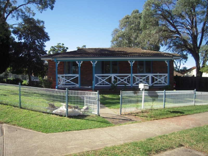 1 Creigan Road, Bradbury NSW 2560