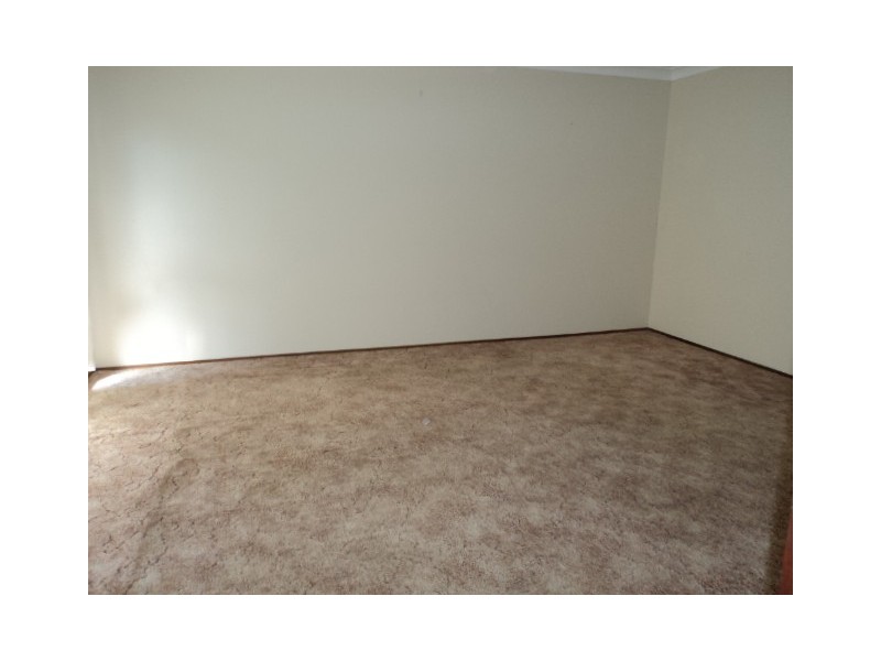 15 Forbes Place, Leumeah NSW 2560