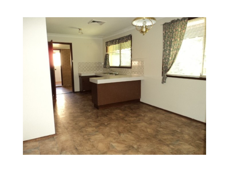 15 Forbes Place, Leumeah NSW 2560