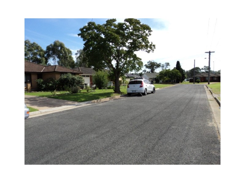 15 Forbes Place, Leumeah NSW 2560