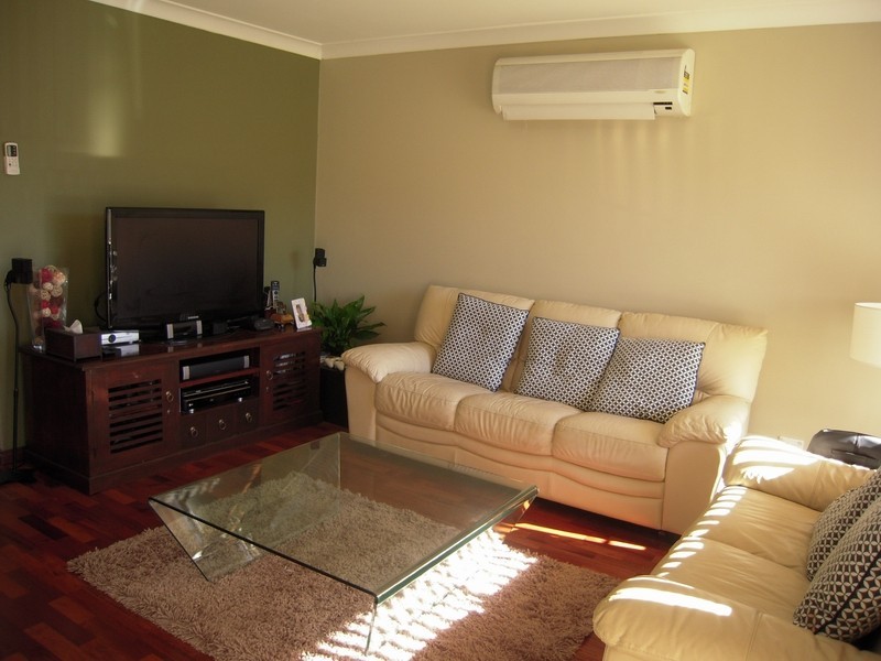 6 Salerno Place, Blairmount NSW 2559