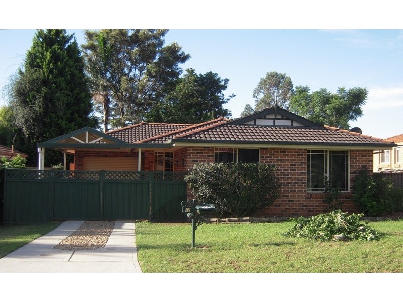 12 Davy Place, St Helens Park NSW 2560