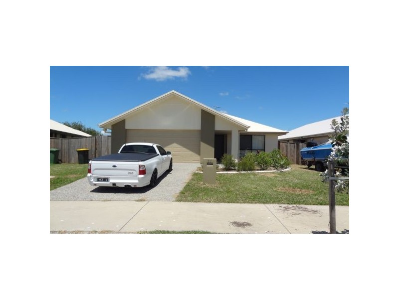 67 Newport Parade, Blacks Beach QLD 4740