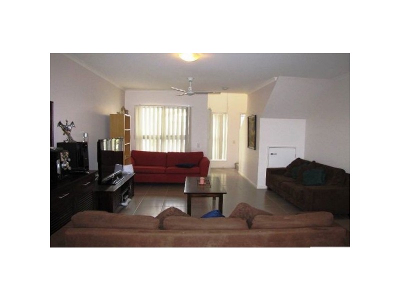 2/49 Dalton Drive, Maroochydore QLD 4558