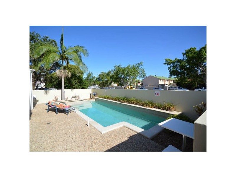 2/49 Dalton Drive, Maroochydore QLD 4558