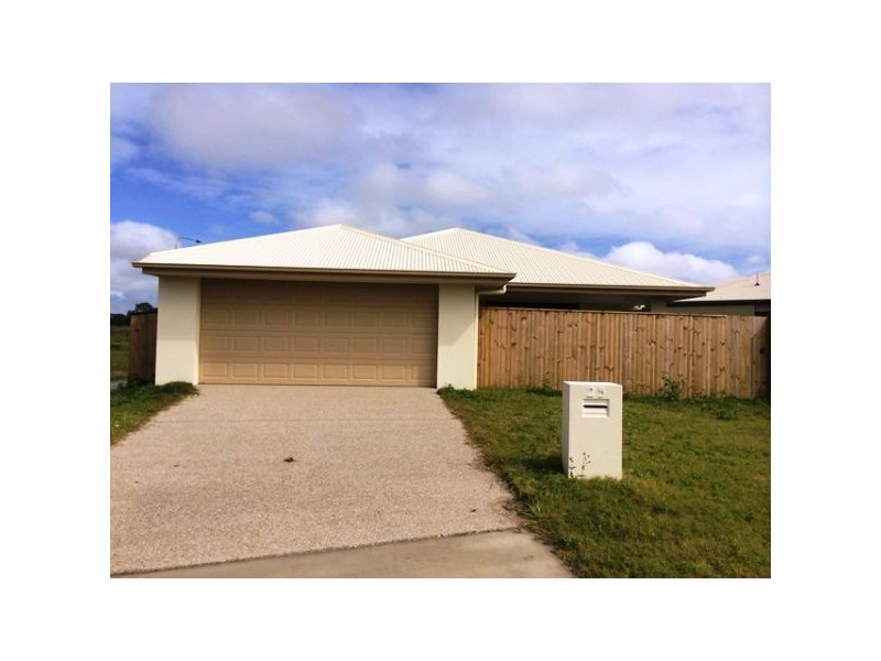 25 Henley Close, Blacks Beach QLD 4740