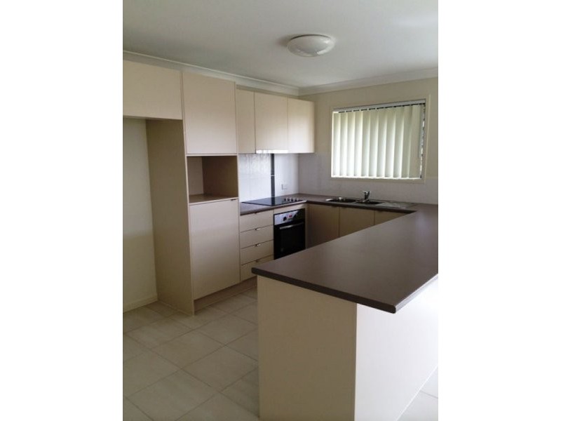 25 Henley Close, Blacks Beach QLD 4740