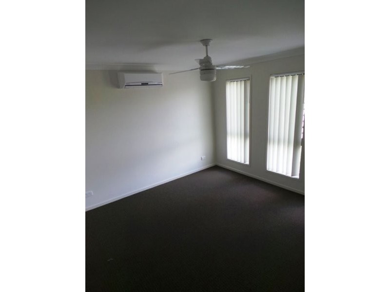 25 Henley Close, Blacks Beach QLD 4740