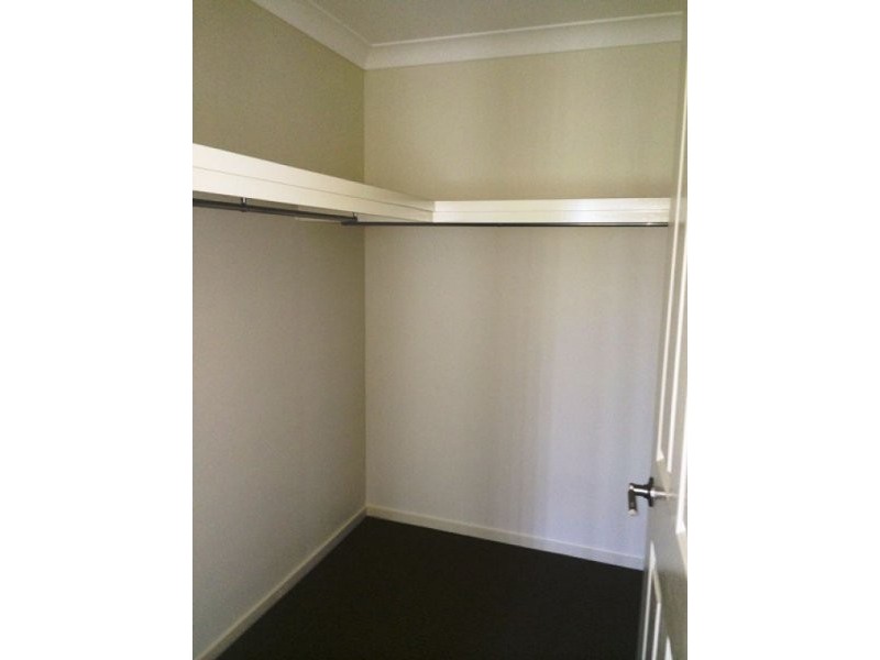 25 Henley Close, Blacks Beach QLD 4740