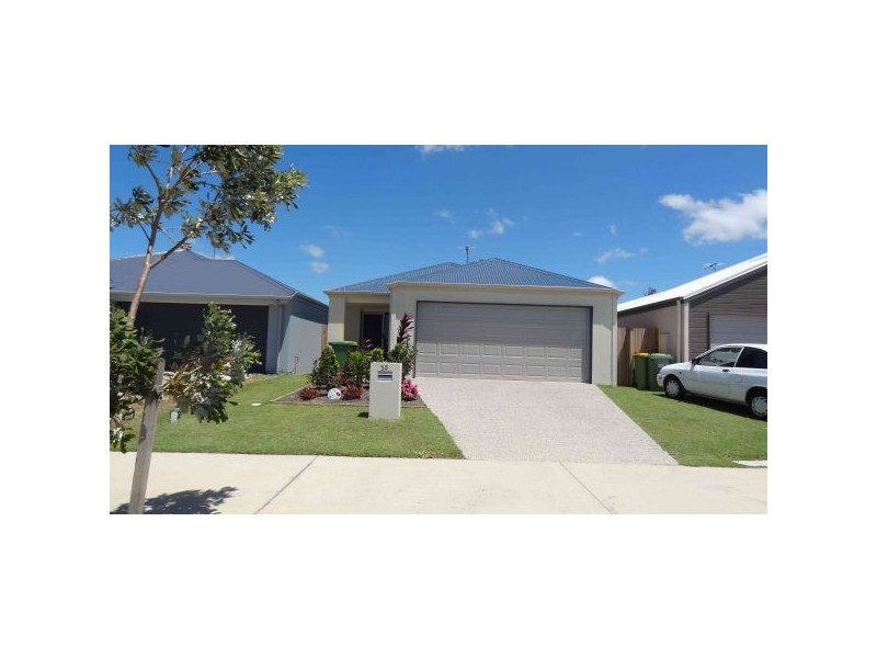 35 Scarborough Circuit, Blacks Beach QLD 4740