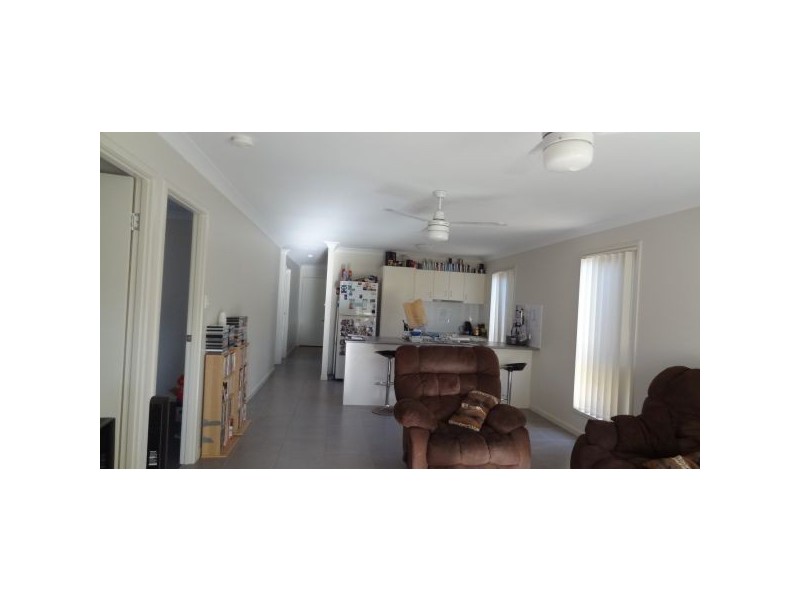 35 Scarborough Circuit, Blacks Beach QLD 4740