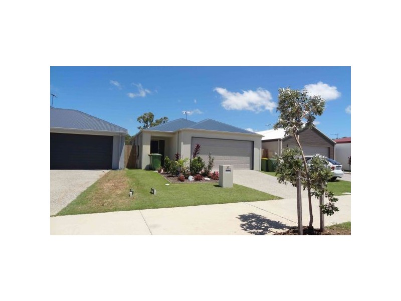 35 Scarborough Circuit, Blacks Beach QLD 4740