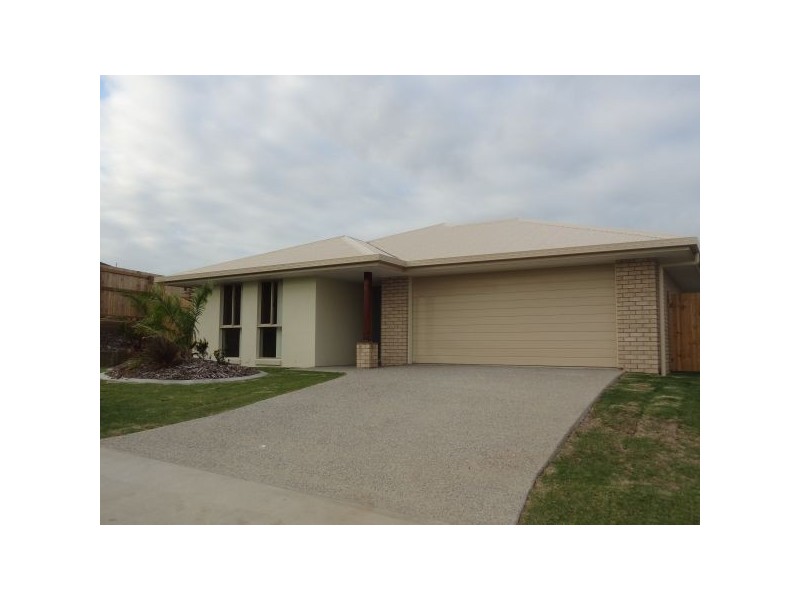 4 Bonney Street, Rural View QLD 4740