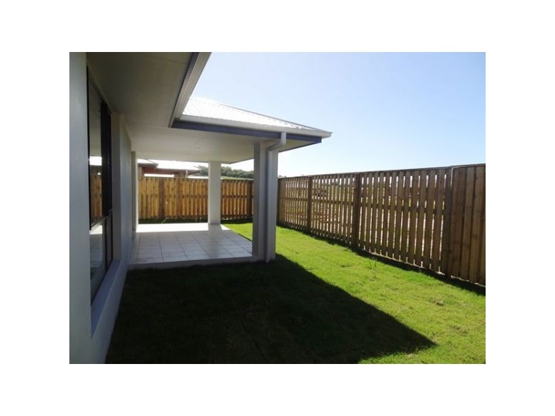 24 Esperance Avenue, Blacks Beach QLD 4740