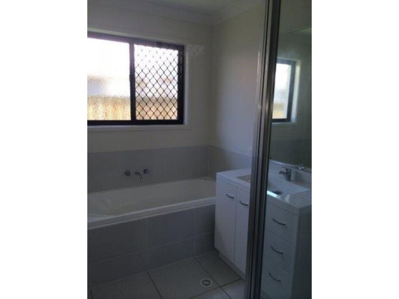 46 Donovan Street, Blacks Beach QLD 4740