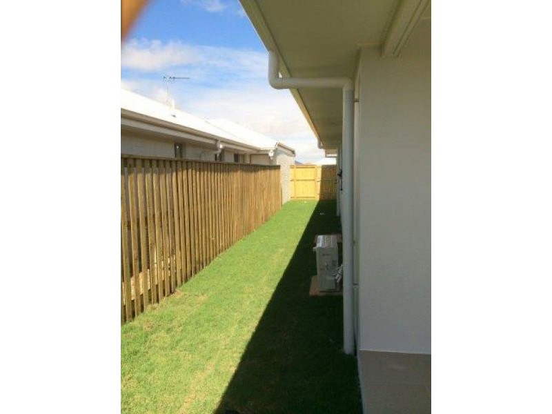 46 Donovan Street, Blacks Beach QLD 4740