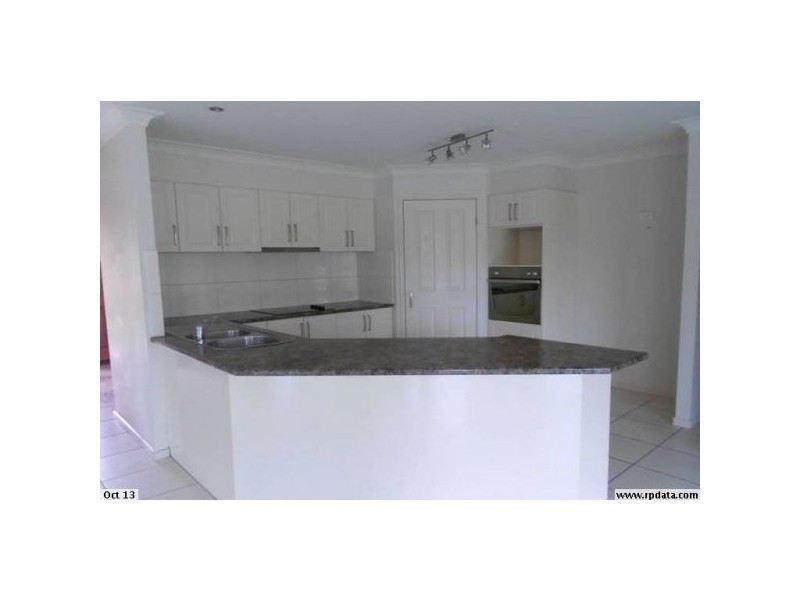 16 Maddock Avenue, Mooloolah Valley QLD 4553