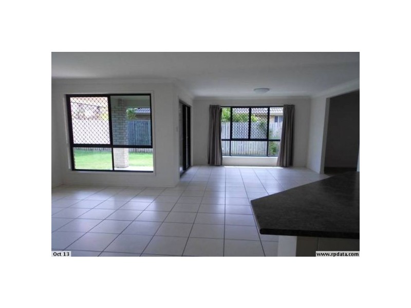 16 Maddock Avenue, Mooloolah Valley QLD 4553