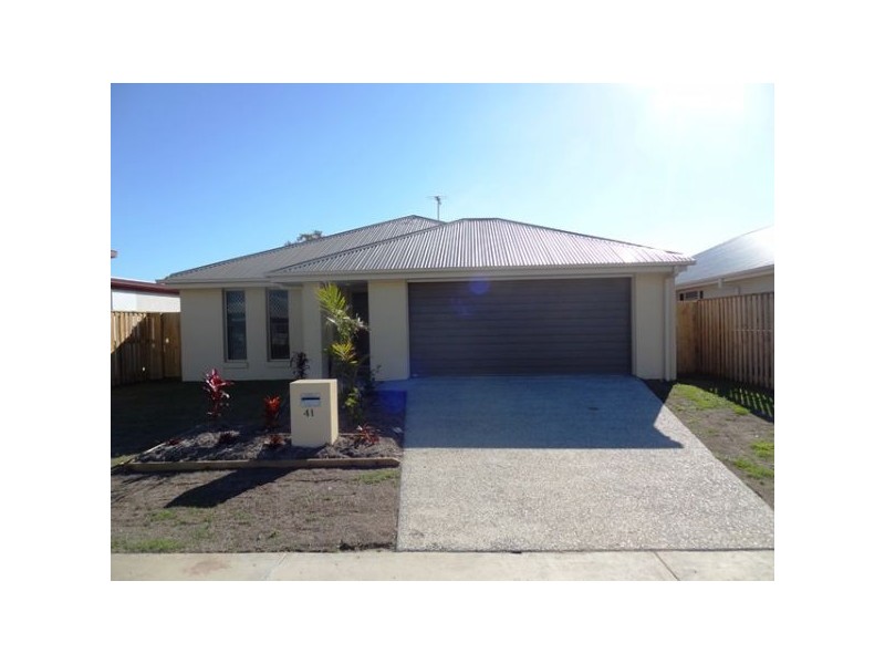 41 Scarborough Circuit, Blacks Beach QLD 4740