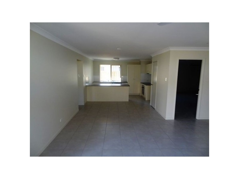 41 Scarborough Circuit, Blacks Beach QLD 4740
