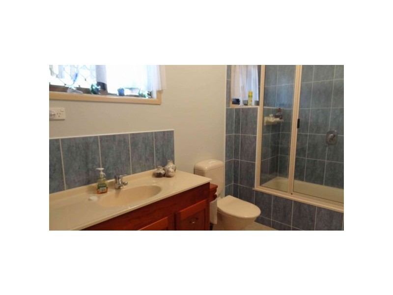 2 Williams Avenue, Bucasia QLD 4750