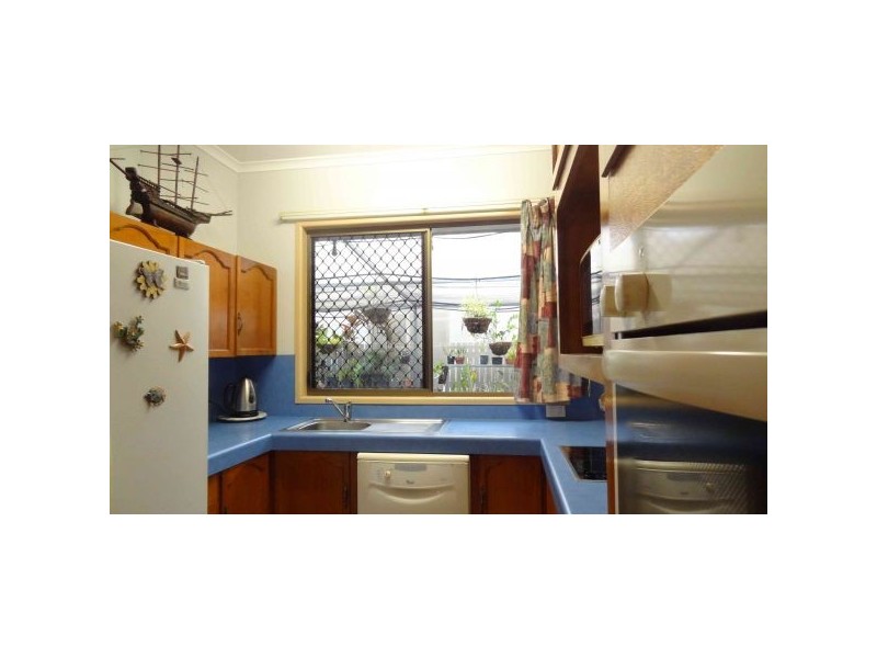 2 Williams Avenue, Bucasia QLD 4750