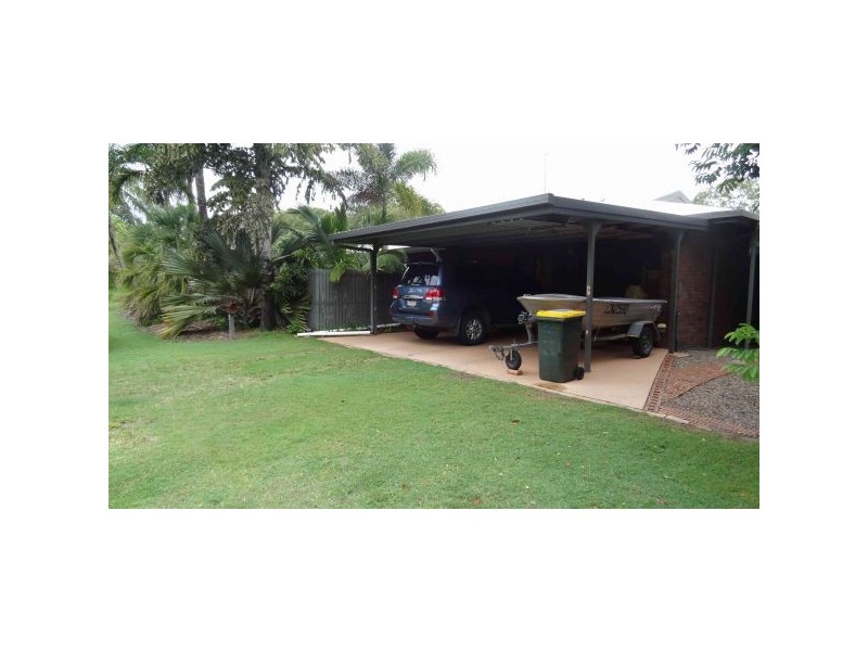 2 Williams Avenue, Bucasia QLD 4750