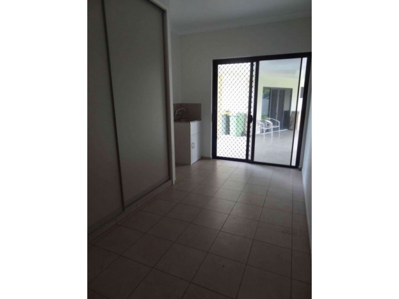 7 The Crescent, North Mackay QLD 4740