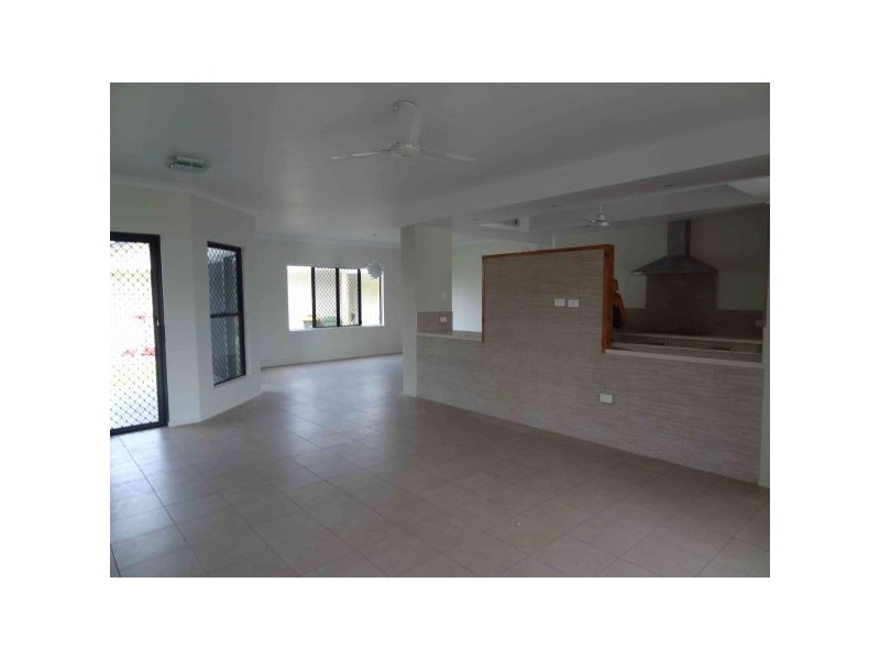 7 The Crescent, North Mackay QLD 4740