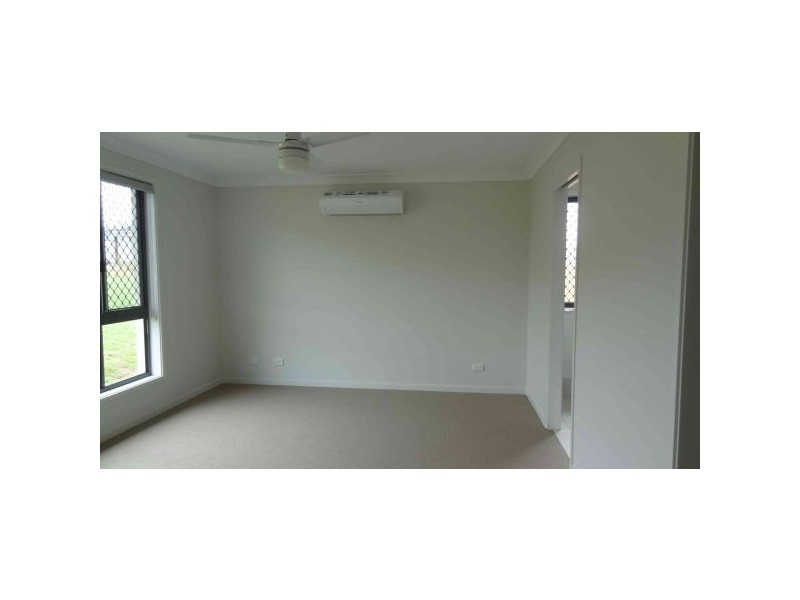 7 Eales Road, Rural View QLD 4740