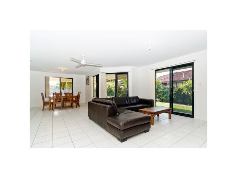 4 Lamandra, Sippy Downs QLD 4556