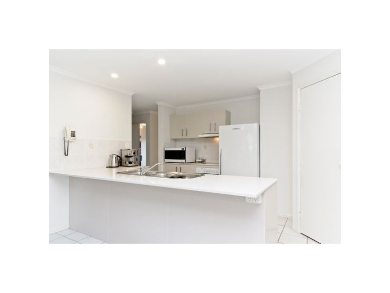 4 Lamandra, Sippy Downs QLD 4556