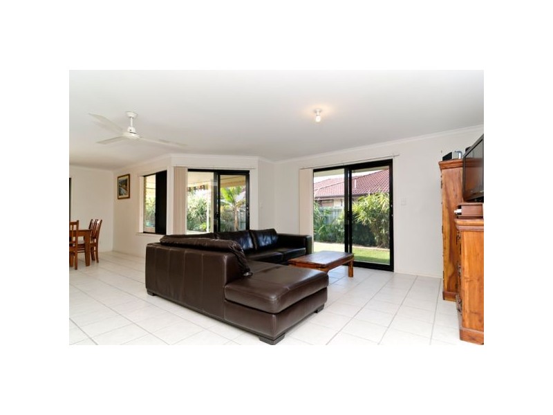 4 Lamandra, Sippy Downs QLD 4556