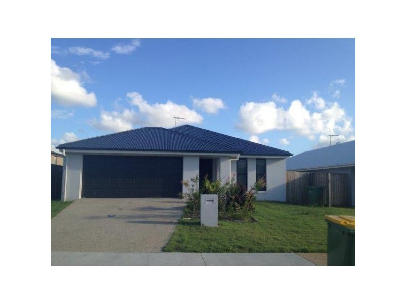 39 Trinity Parade, Blacks Beach QLD 4740