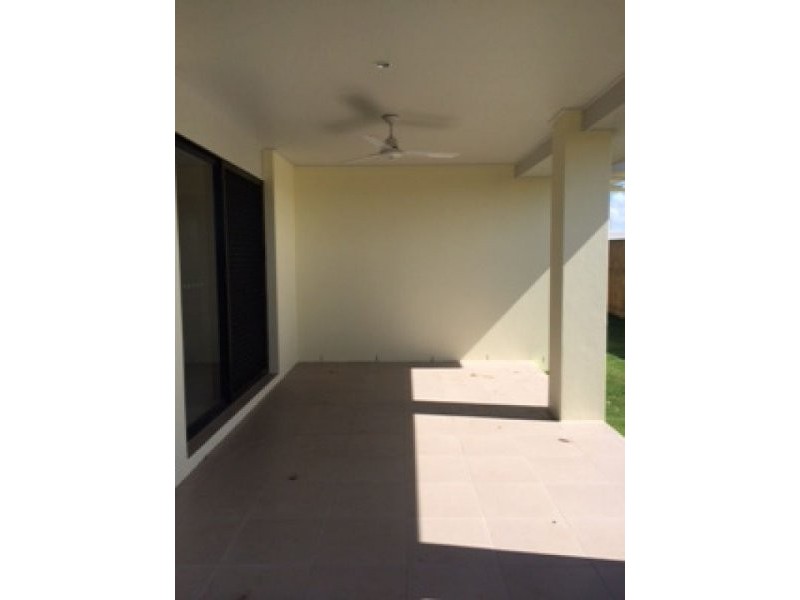 12 Esperance Avenue, Blacks Beach QLD 4740
