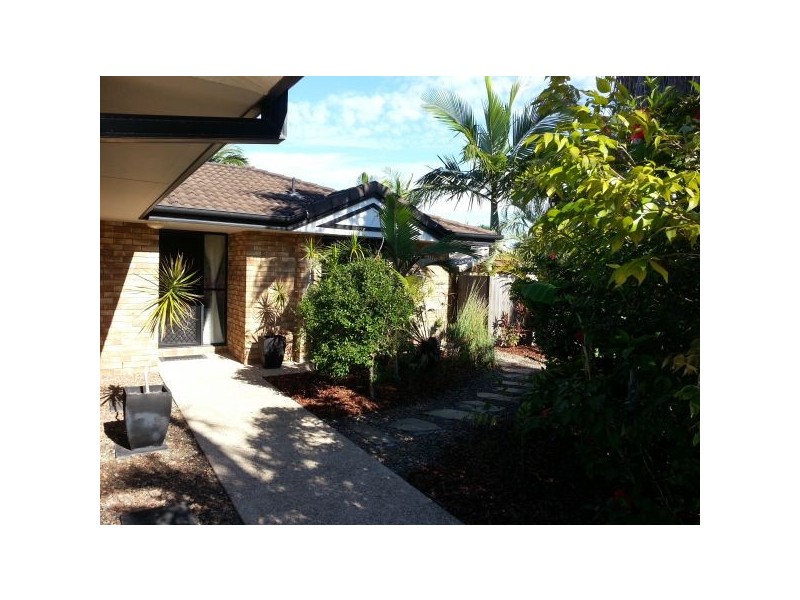 4 Columbia Street, Sippy Downs QLD 4556