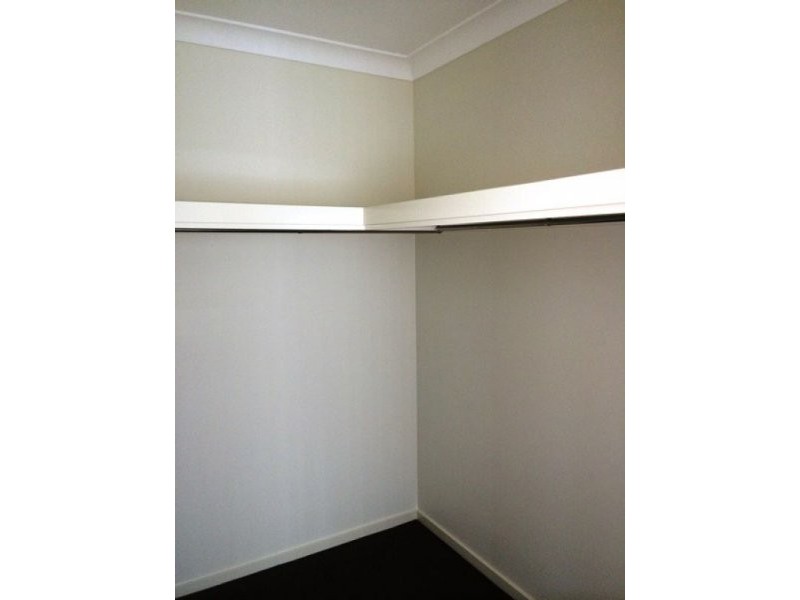 16 Henley Close, Blacks Beach QLD 4740