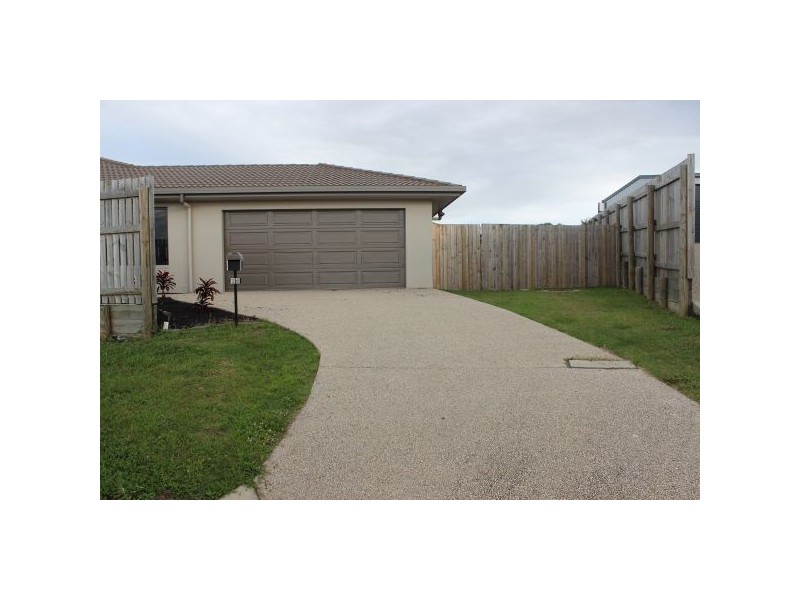 15 Highcrest Court, Bucasia QLD 4750