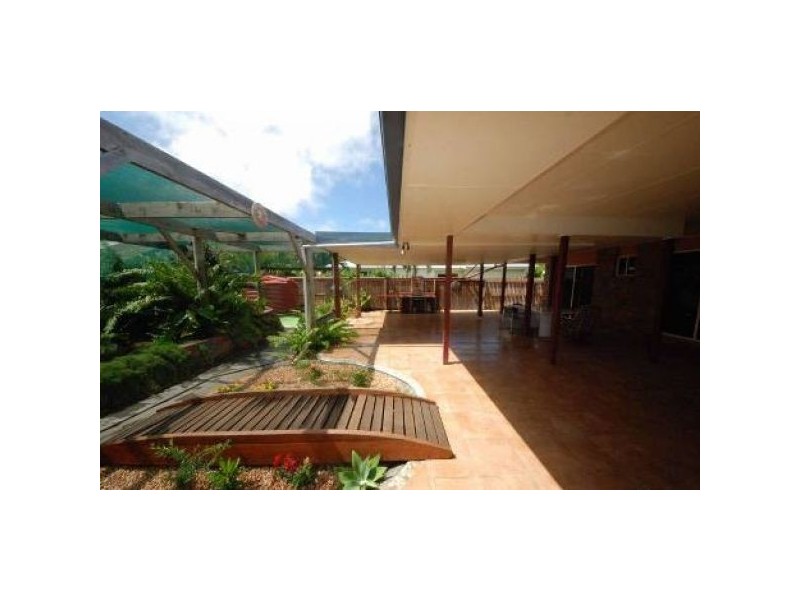 13 Starboard Circuit, Shoal Point QLD 4750