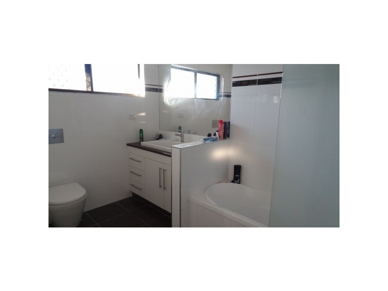 14 Charles Hodge Avenue, Mount Pleasant QLD 4740