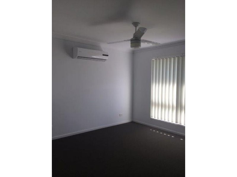 34 Newport Parade, Blacks Beach QLD 4740
