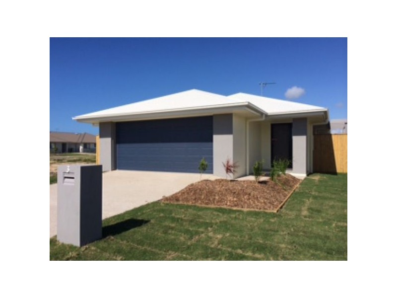 3 Henley Close, Blacks Beach QLD 4740