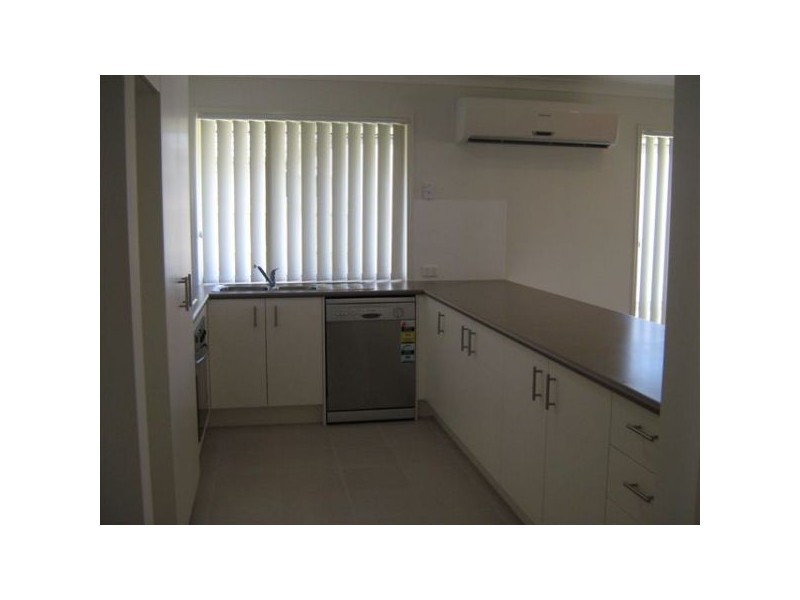 4 Rollins Street, Sippy Downs QLD 4556