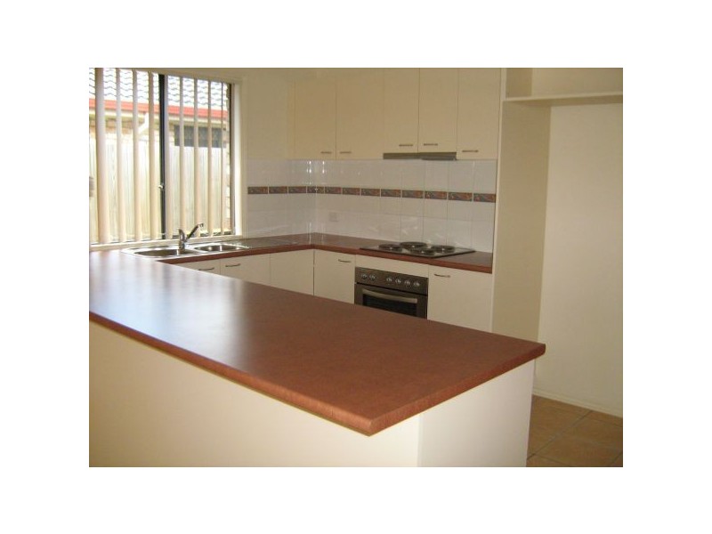 8 Burke Close, Sippy Downs QLD 4556